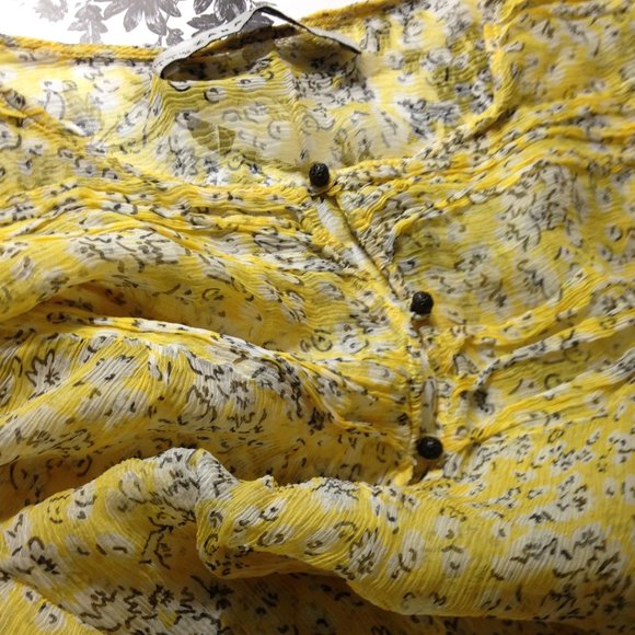 Zara Basic Floral So Soft Sheer Blouse - Picture 3 of 16